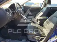 2017 Volkswagen Passat photo