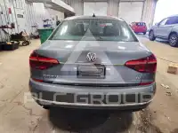 2017 Volkswagen Passat фото