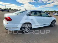2017 Volkswagen Passat photo