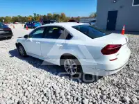 2017 Volkswagen Passat фото