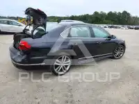 2017 Volkswagen Passat фото