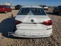 2017 Volkswagen Passat photo