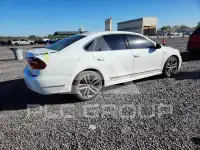 2017 Volkswagen Passat photo