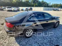 2017 Volkswagen Passat photo
