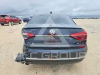 2017 Volkswagen Passat фото