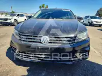 2017 Volkswagen Passat photo
