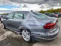 2017 Volkswagen Passat фото