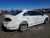2017 Volkswagen Passat фото