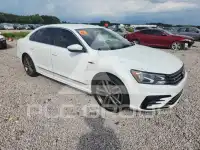 2017 Volkswagen Passat фото