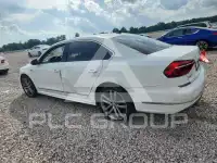 2017 Volkswagen Passat фото