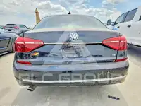 2017 Volkswagen Passat фото