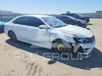 2017 Volkswagen Passat фото
