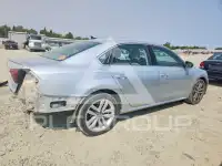 2017 Volkswagen Passat photo