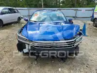 2017 Volkswagen Passat photo
