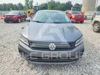 2017 Volkswagen Passat photo