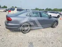 2017 Volkswagen Passat photo