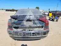2017 Volkswagen Passat photo