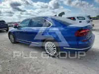 2017 Volkswagen Passat фото