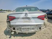 2017 Volkswagen Passat photo