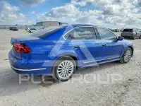 2017 Volkswagen Passat фото