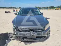2017 Volkswagen Passat фото