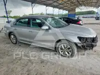 2017 Volkswagen Passat фото