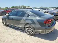 2017 Volkswagen Passat фото