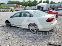 2017 Volkswagen Passat photo