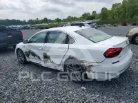 2017 Volkswagen Passat фото