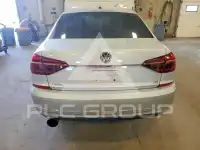 2017 Volkswagen Passat фото