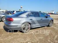 2017 Volkswagen Passat photo
