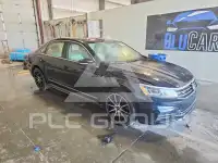 2017 Volkswagen Passat фото