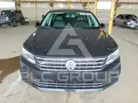 2017 Volkswagen Passat фото