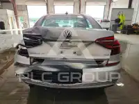 2017 Volkswagen Passat фото