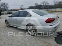 2017 Volkswagen Passat photo
