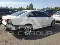 2017 Volkswagen Passat фото