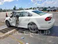 2017 Volkswagen Passat фото