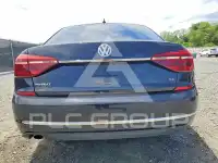 2017 Volkswagen Passat photo