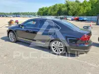2017 Volkswagen Passat photo