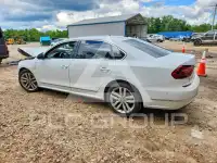 2017 Volkswagen Passat photo