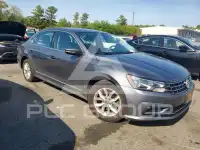 2017 Volkswagen Passat фото