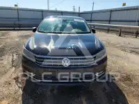 2017 Volkswagen Passat photo