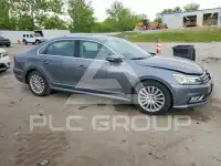 2017 Volkswagen Passat photo