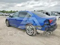 2017 Volkswagen Passat photo