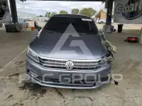 2017 Volkswagen Passat фото