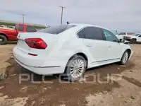 2017 Volkswagen Passat фото