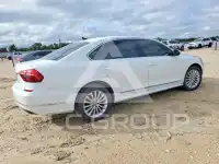 2017 Volkswagen Passat фото