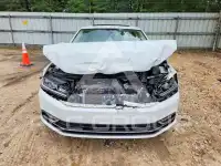 2017 Volkswagen Passat photo