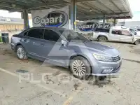 2017 Volkswagen Passat фото