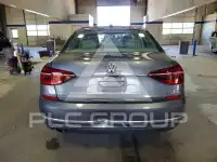 2017 Volkswagen Passat фото